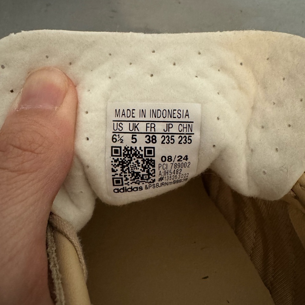 Adidas Beige Suede Sneakers with White Stripes - Picture 4 of 4